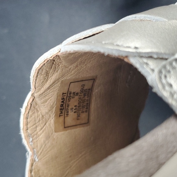 Therafit Delilah Leather Slide Slip-on Thong Sandal Like New 8.5-9 - Picture 6 of 8